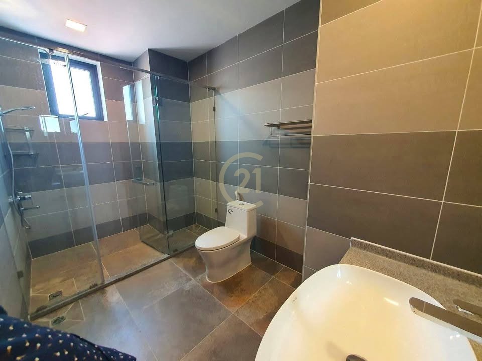 SPECIOUS TWO BEDROOM FOR RENT