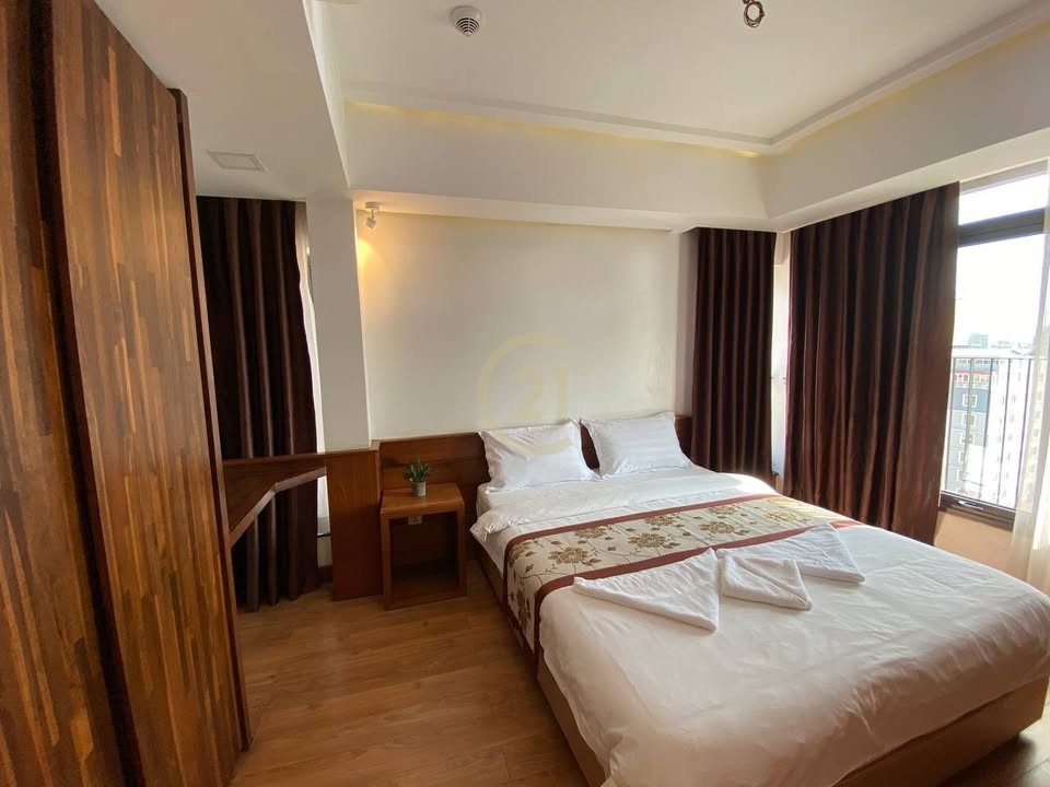 CLASSIC TWO BEDROOM FOR RENT