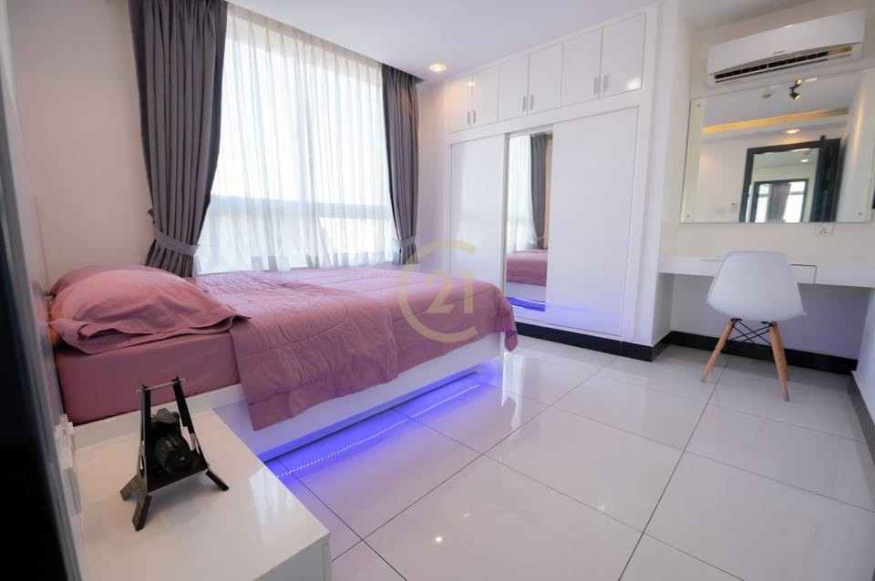 Western Two Bedroom for rent at BKK3