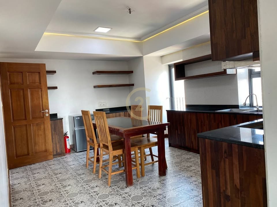 CLASSIC TWO BEDROOM FOR RENT
