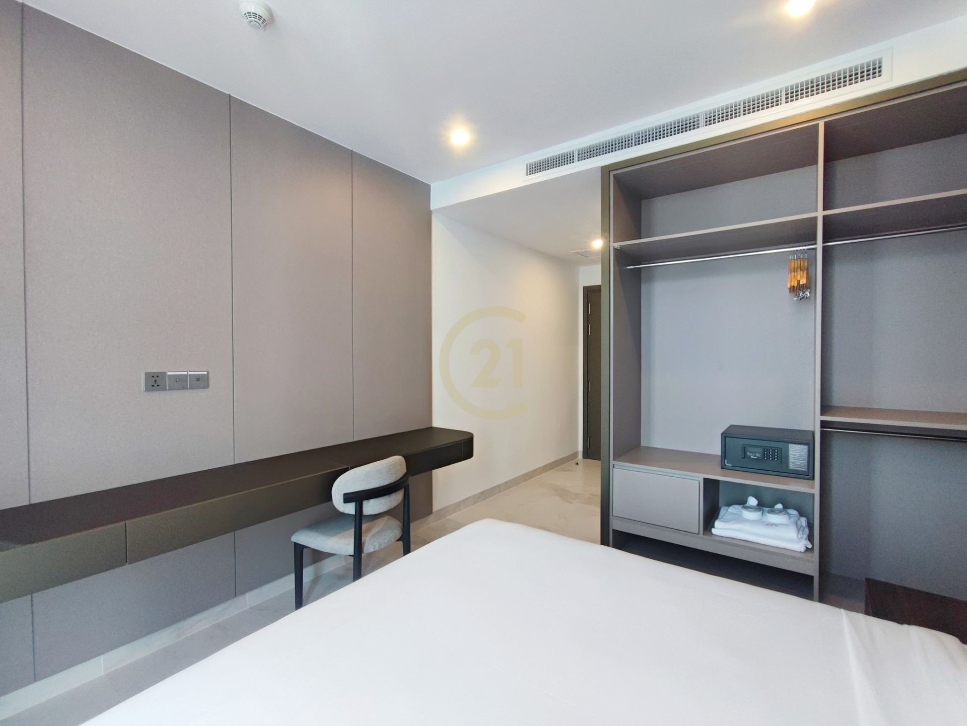 PREMIUM FOUR BEDROOM FOR RENT