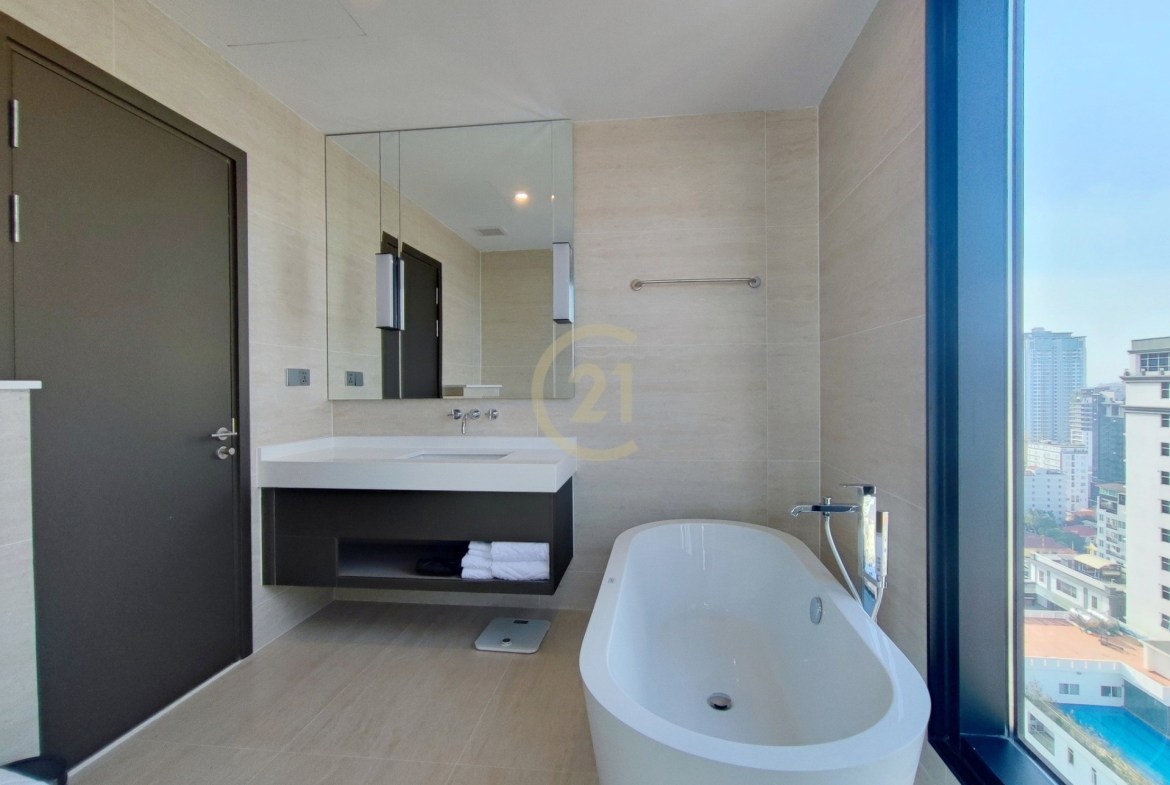 PREMIUM FOUR BEDROOM FOR RENT