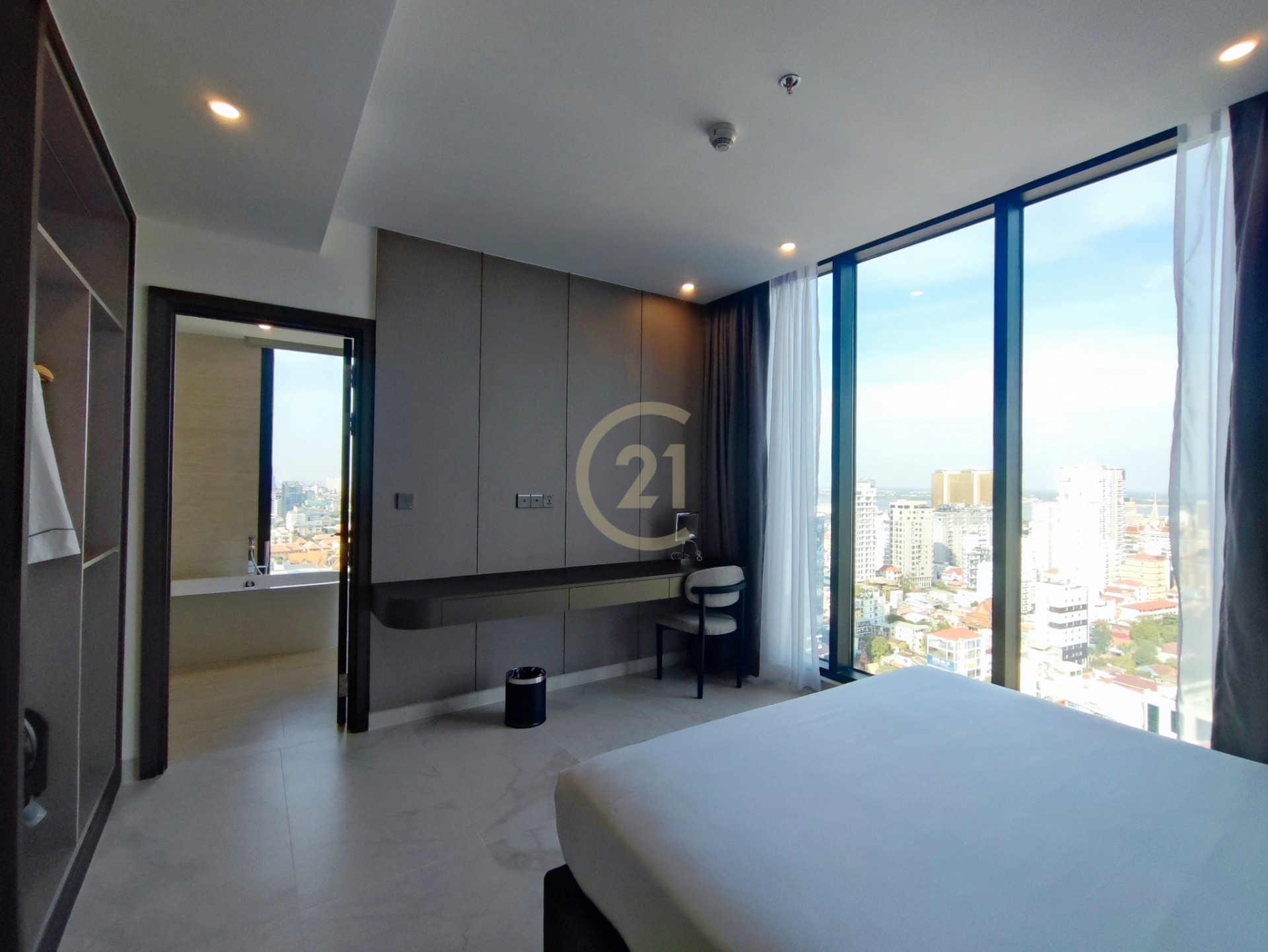 PREMIUM FOUR BEDROOM FOR RENT