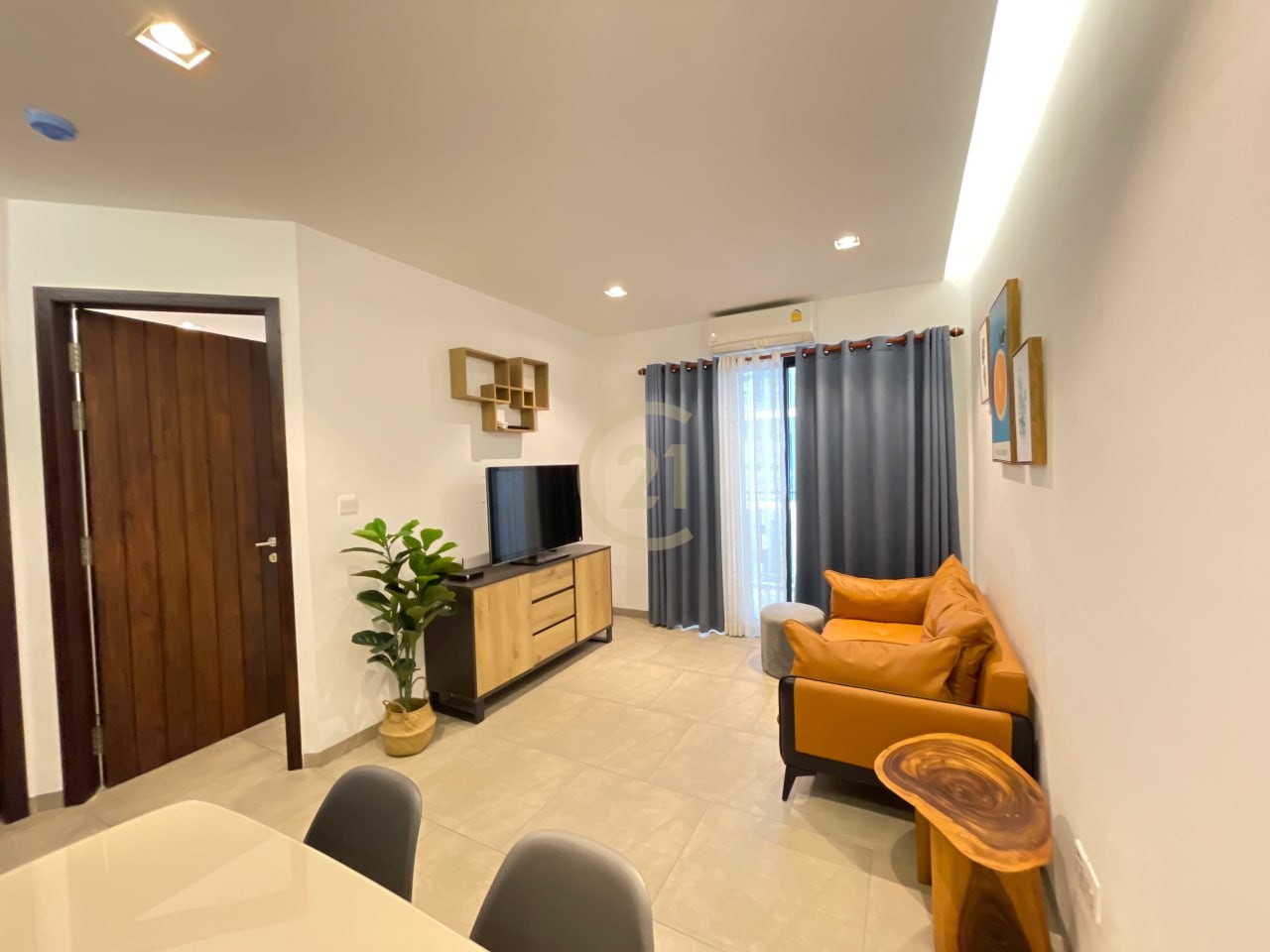 Luxury one bedroom for rent at Urban Village