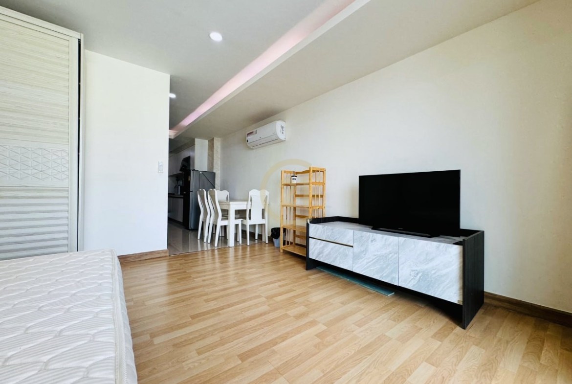 Luxury Studio room for rent at Olympic