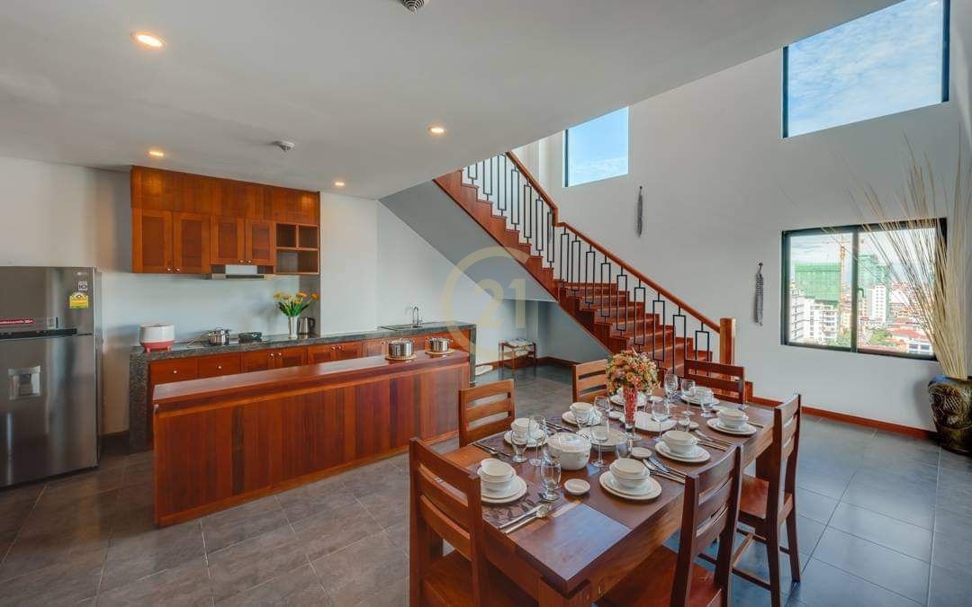 Duplex Penthouse 4 Bedroom For rent at BKK1