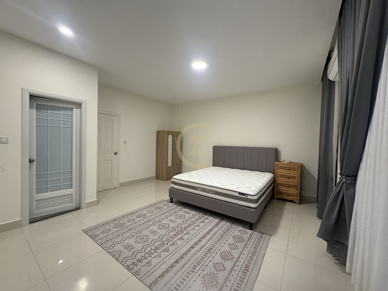 Fully Furnished 4-Bedroom Villa LA for Rent in PH Boeung Snoa