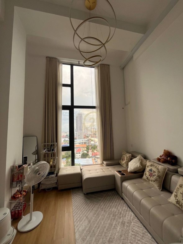 Loft 1 Bedroom For Rent at Chroy Chongva