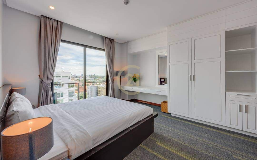 Duplex Penthouse 4 Bedroom For rent at BKK1