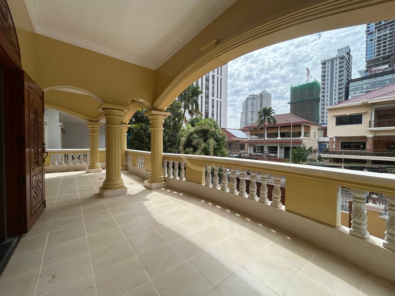 Luxury 6-Bedroom Villa for Rent in BKK1
