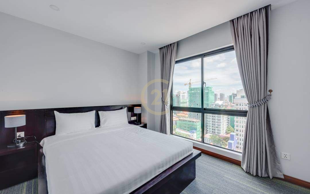 Duplex Penthouse 4 Bedroom For rent at BKK1