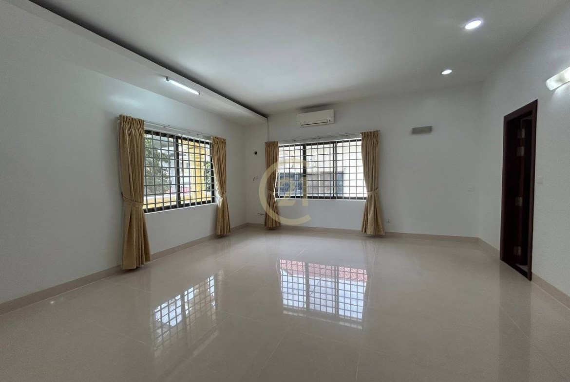 Luxury 6-Bedroom Villa for Rent in BKK1