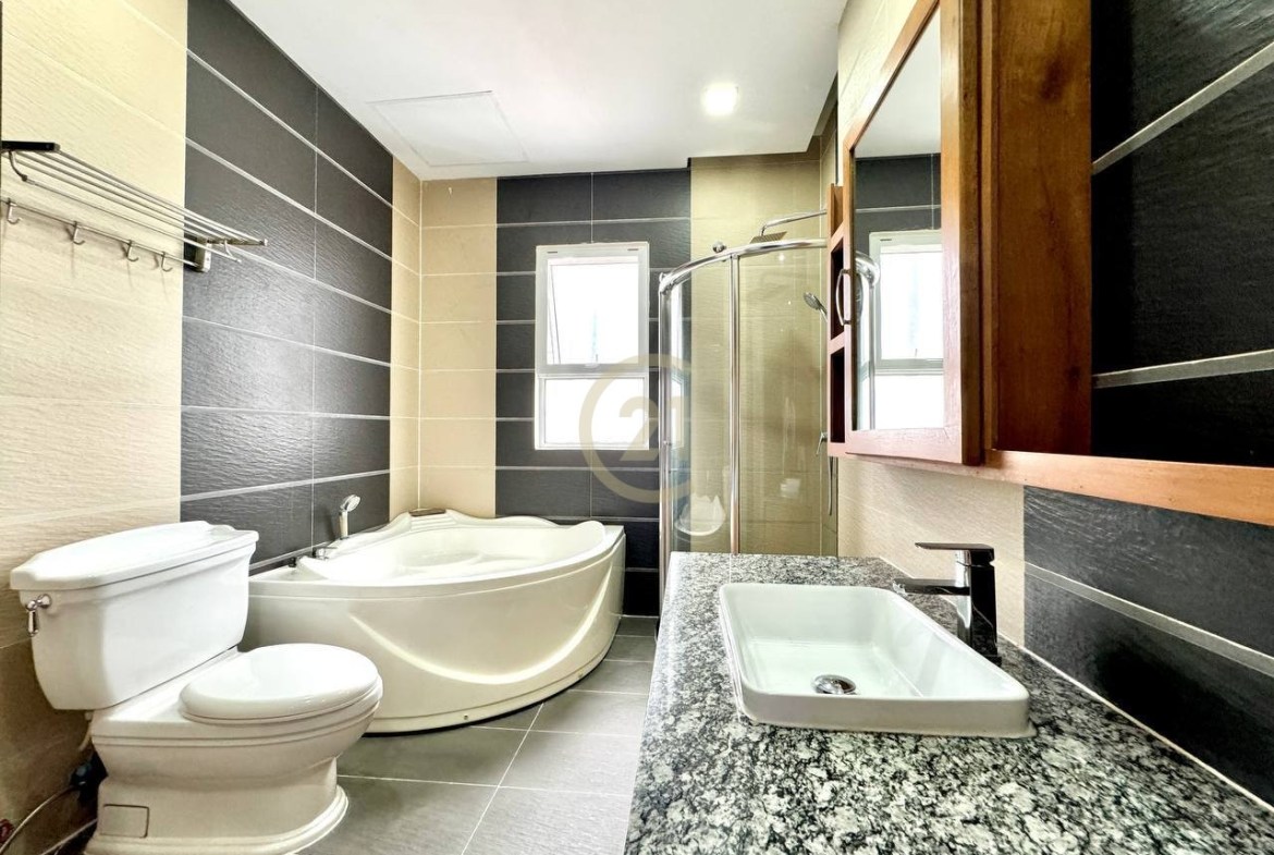 Beautiful 2-Bedroom Apartment in BKK1 – Move-In Ready!