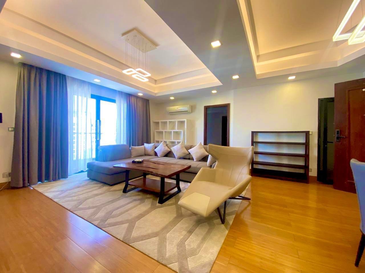 Spacious 3-Bedroom in Prime BKK1