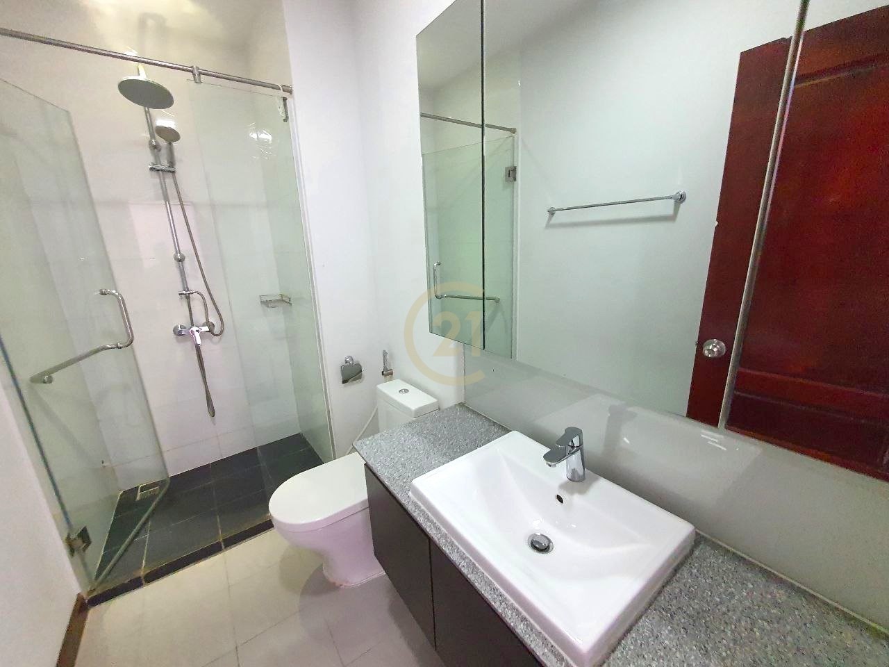 Specious 2 Bedroom for Rent at Tonle Bassac