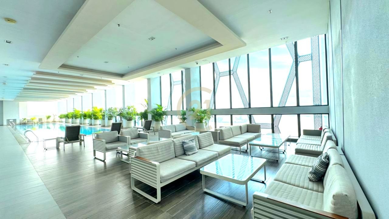 Condo for rent at The Bridge