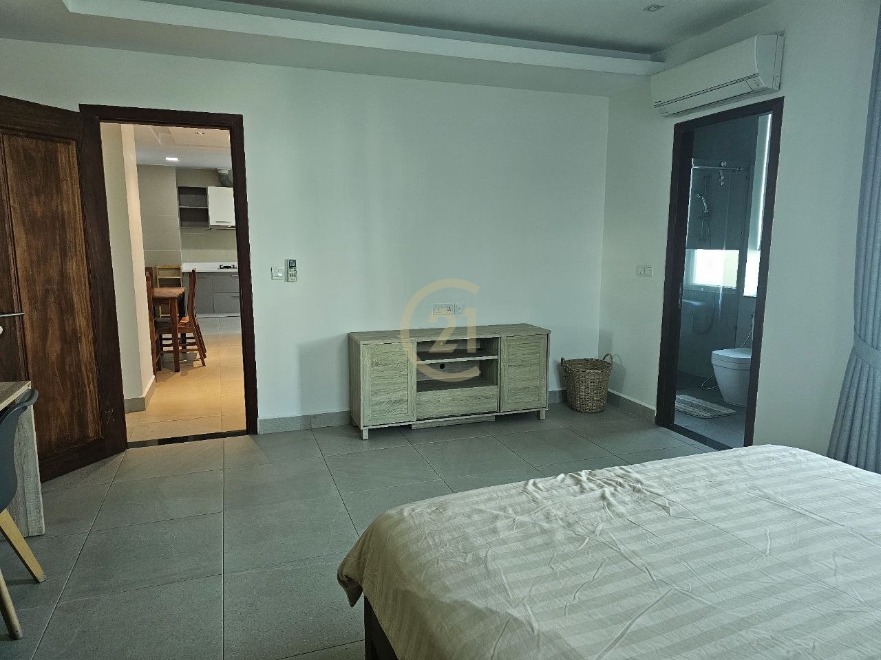 LUXURIOUS ONE BEDROOM FOR RENT