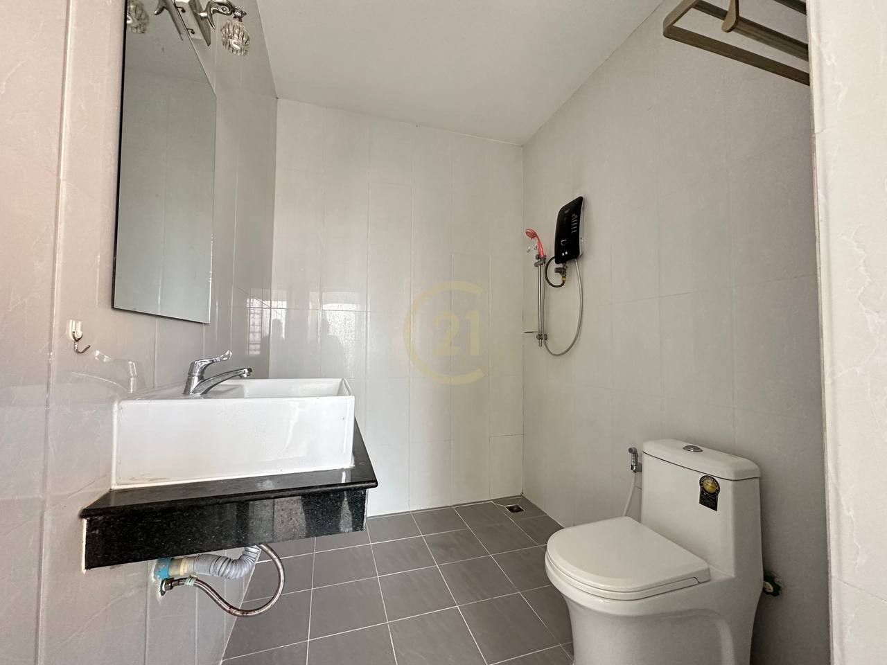 LOVELY ONE BEDROOM FOR RENT