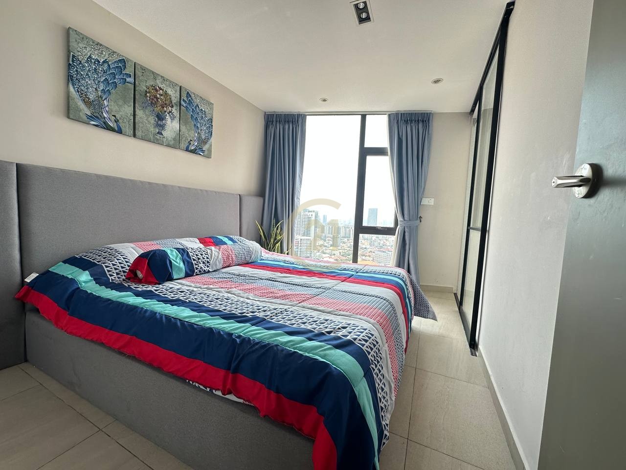 NICE THREE BEDROOM FOR RENT
