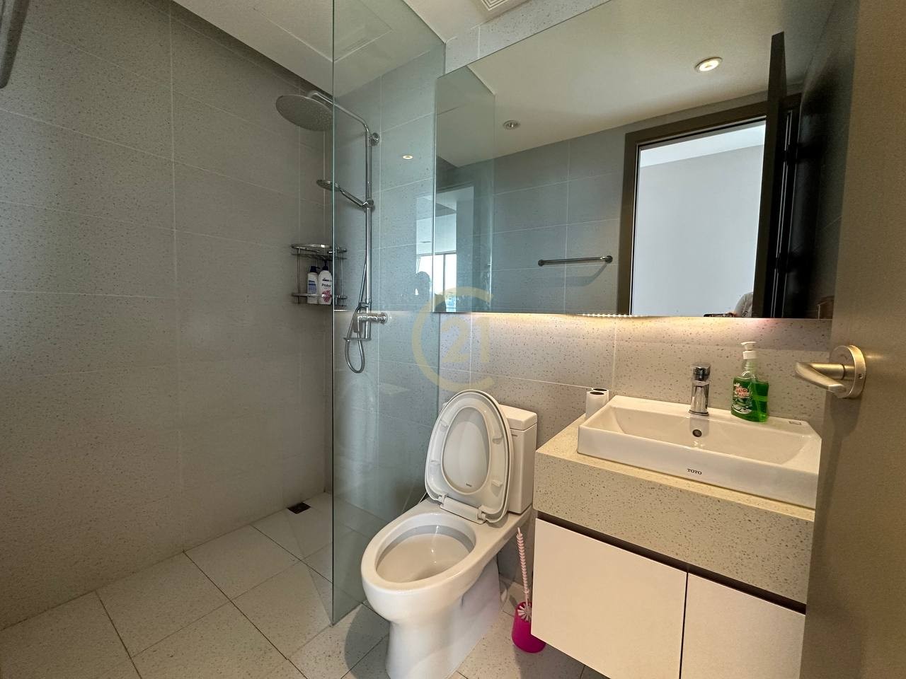 NICE THREE BEDROOM FOR RENT