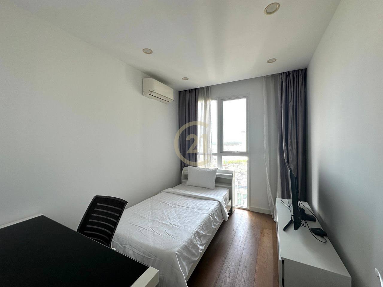 LUXURIOUS TWO BEDROOM FOR RENT