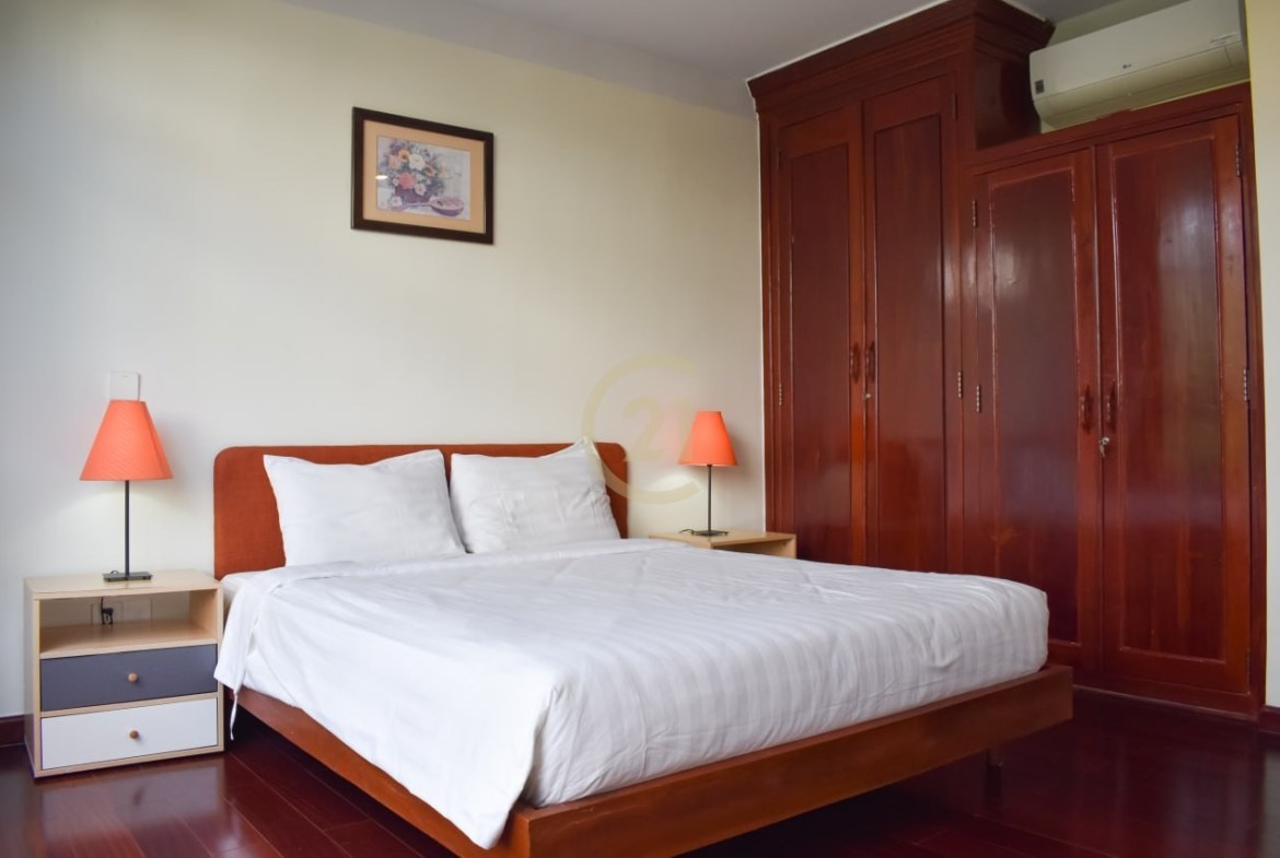 WESTERN TWO BEDROOM FOR RENT