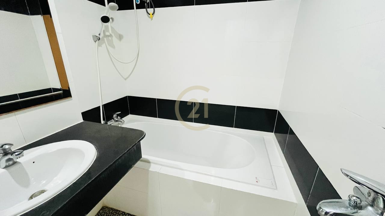 Western Two Bedroom for rent
