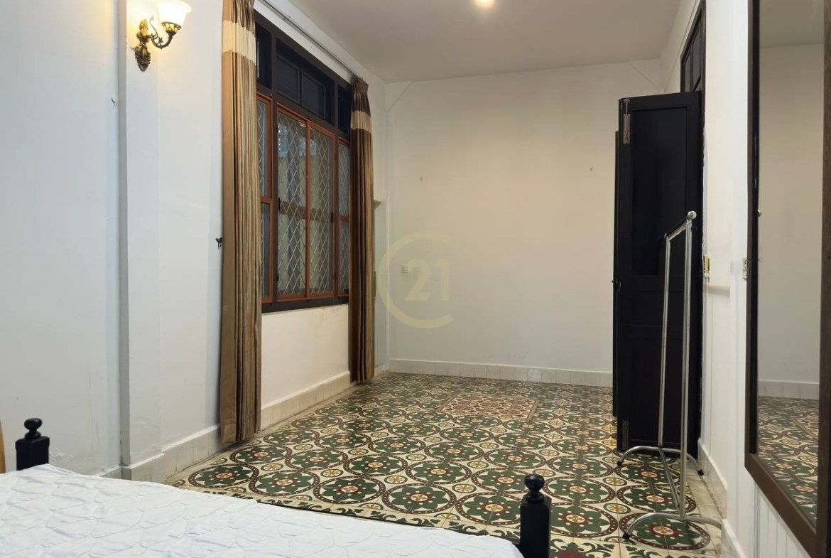 RENOVATE TWO BEDROOM FOR RENT