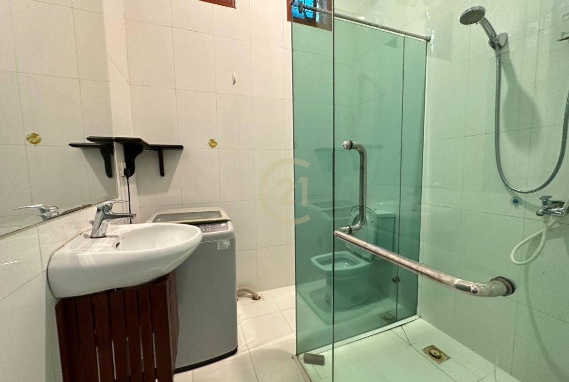 RENOVATE TWO BEDROOM FOR RENT