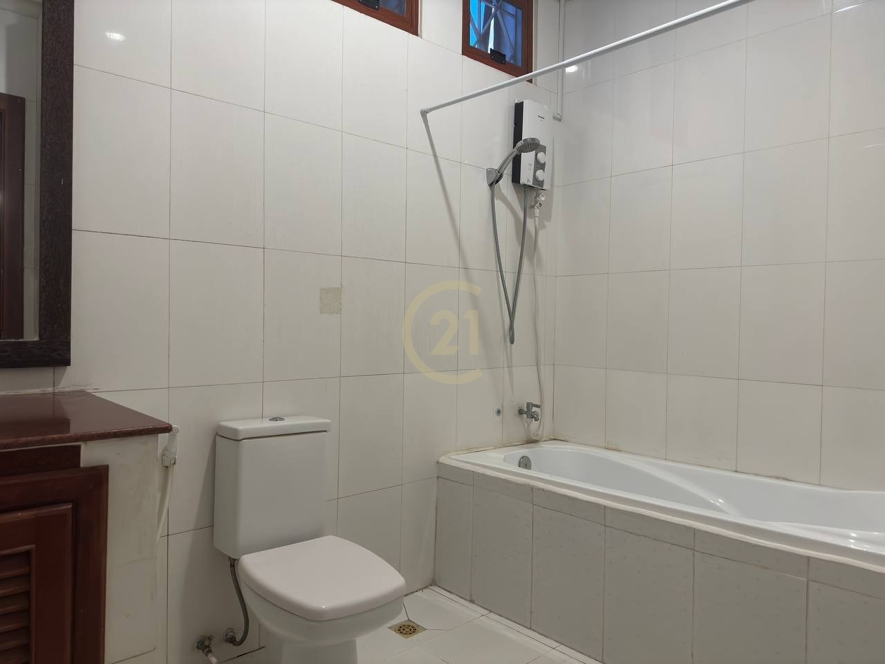 RENOVATE TWO BEDROOM FOR RENT