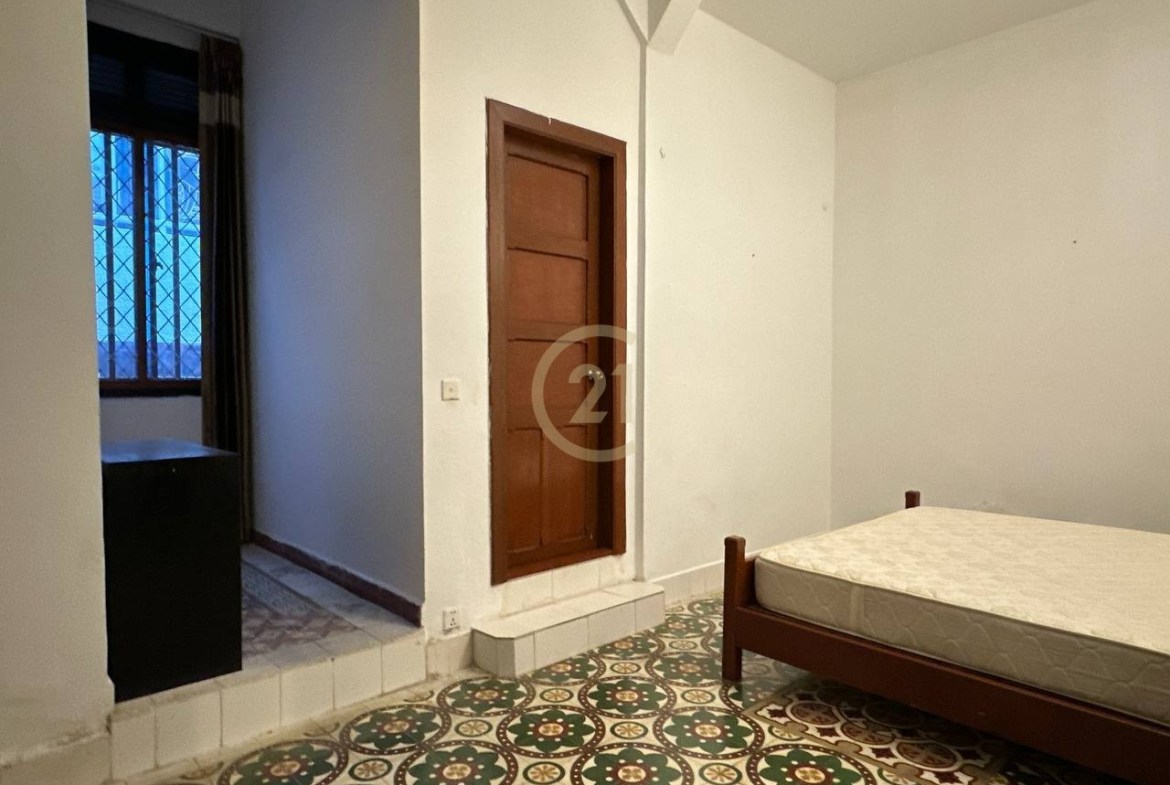 RENOVATE TWO BEDROOM FOR RENT