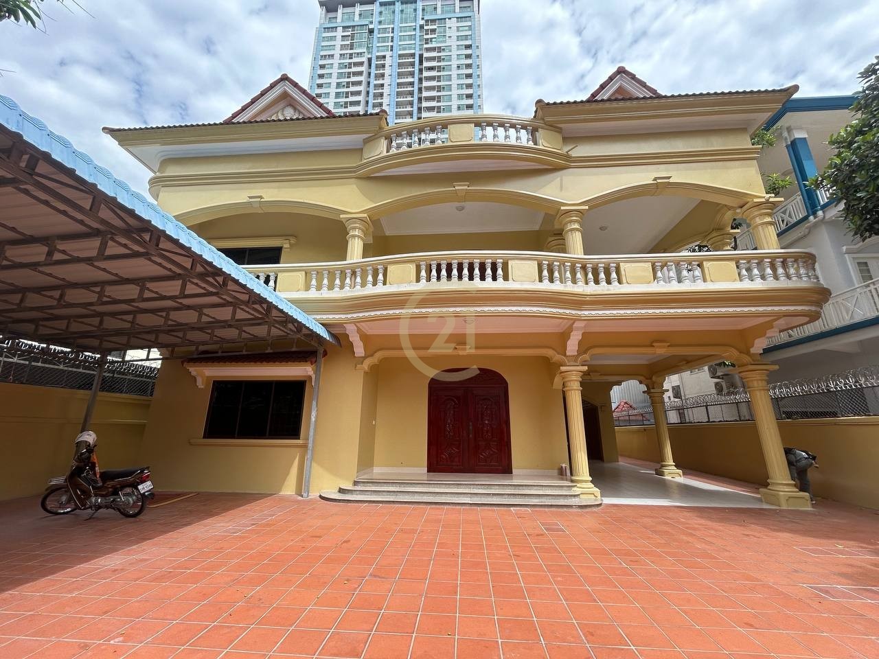 Luxury 6-Bedroom Villa for Rent in BKK1