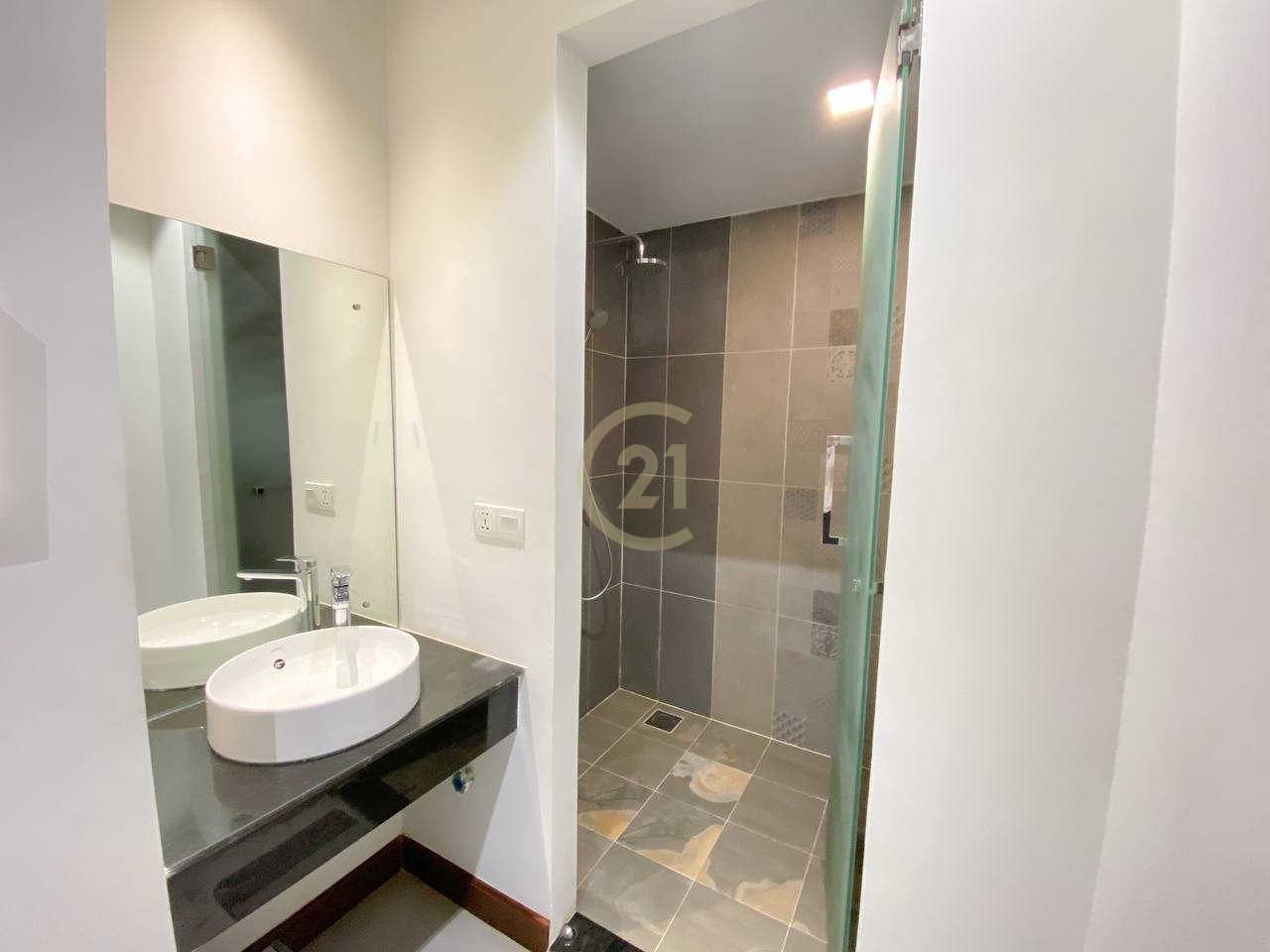 Modern Style 1 Bedroom for Rent TTP