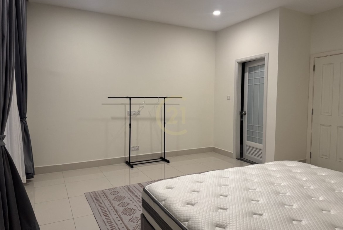 Fully Furnished 4-Bedroom Villa LA for Rent in PH Boeung Snoa