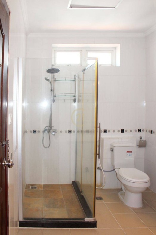 2 Bedroom Apartment For Rent at Doun Penh