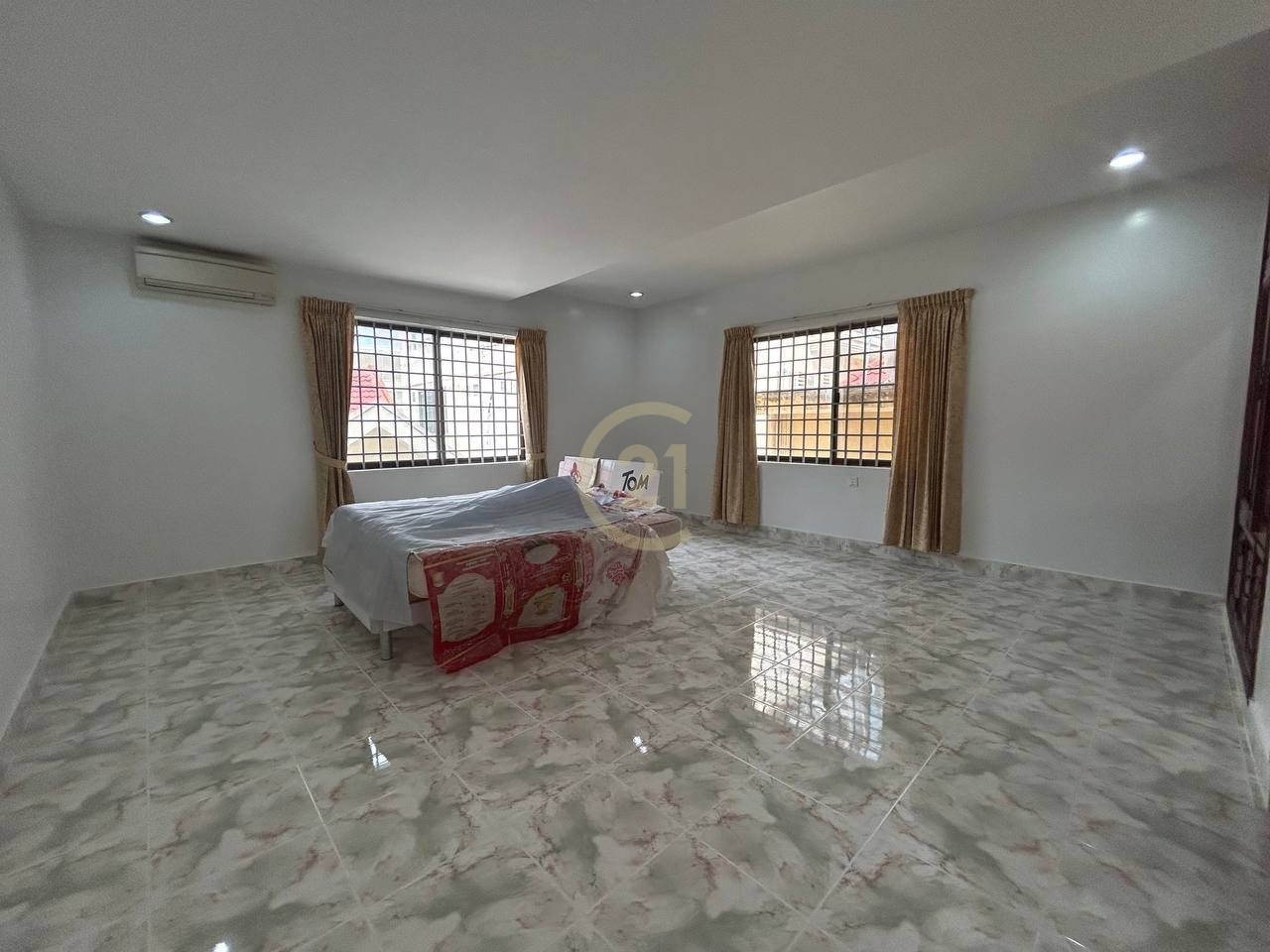 Luxury 6-Bedroom Villa for Rent in BKK1