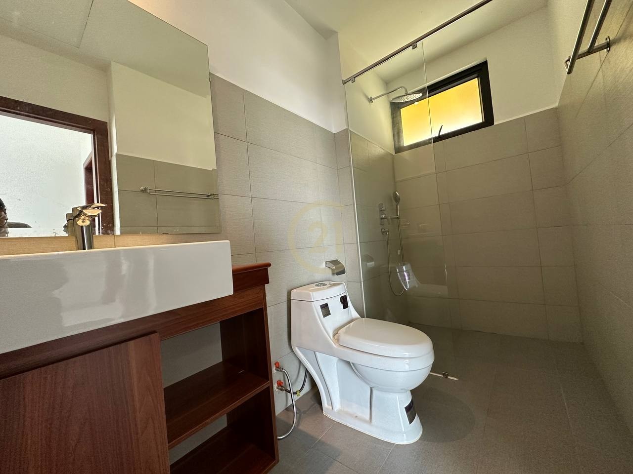 Brand New 1 Bedroom for Rent at BKK1