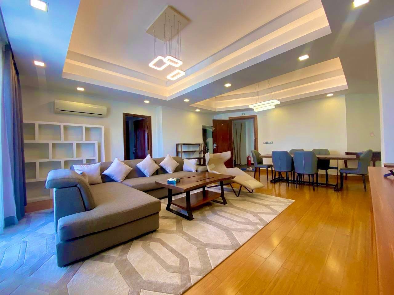 Spacious 3-Bedroom in Prime BKK1
