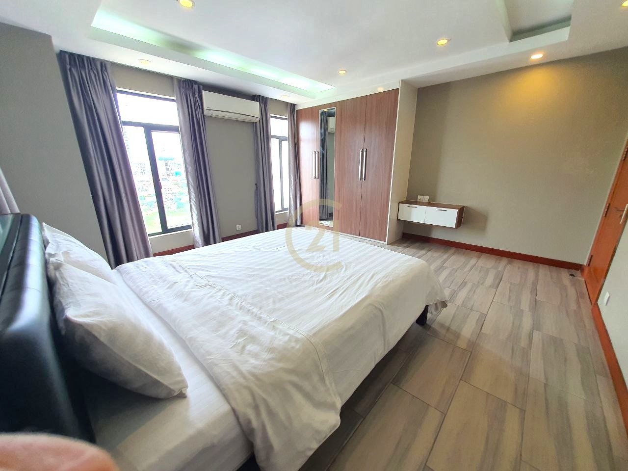 Cheaper 4 Bedroom Penthouse For Rent at TTP