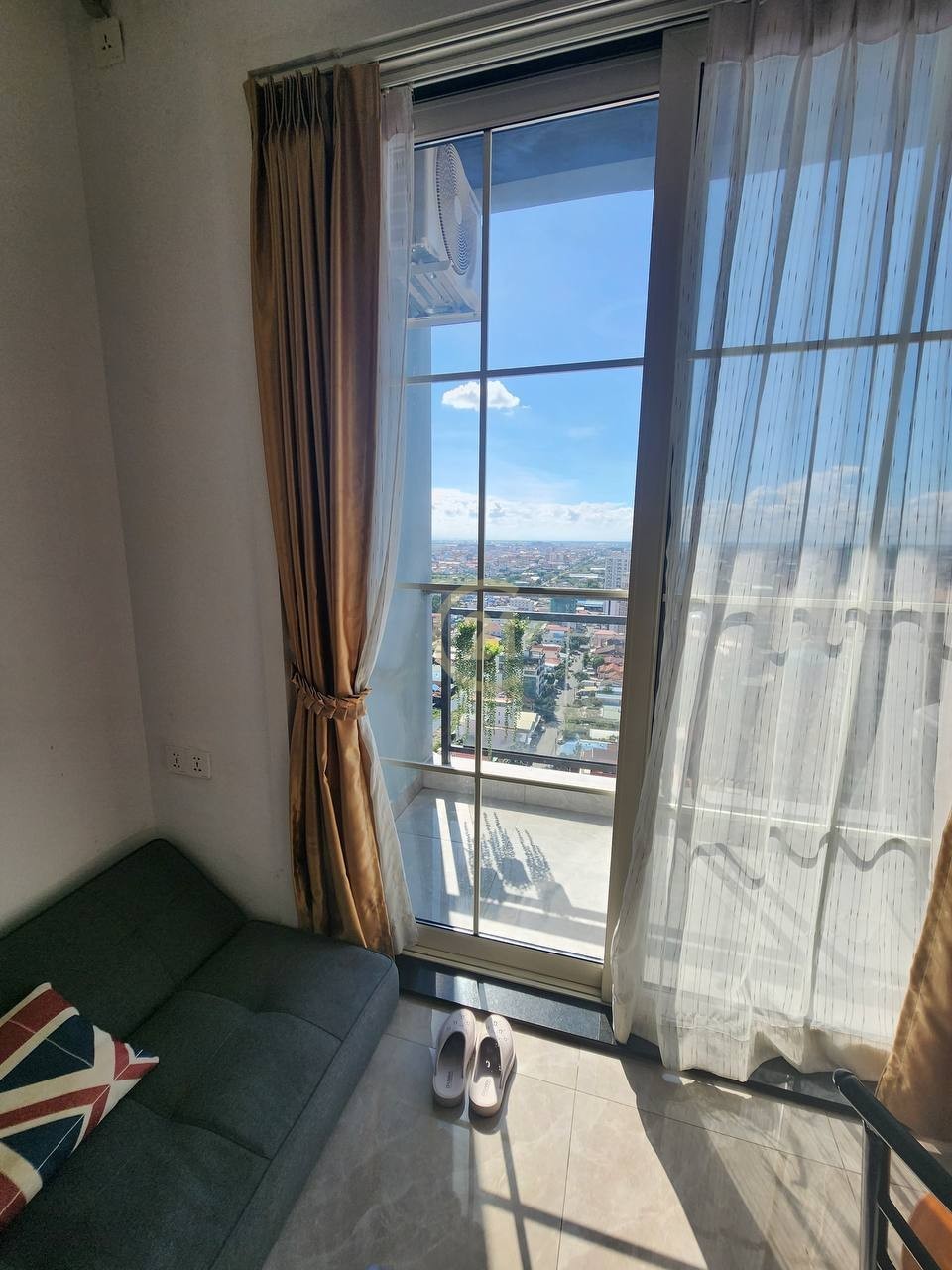 Luxury One Bedroom  For Rent  at TK