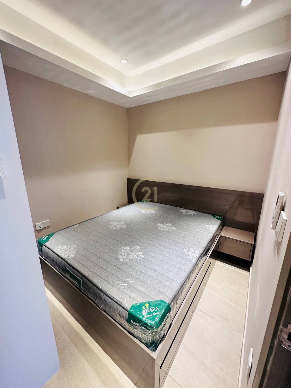 Condo 2 Bedroom for Rent at Toul Kork