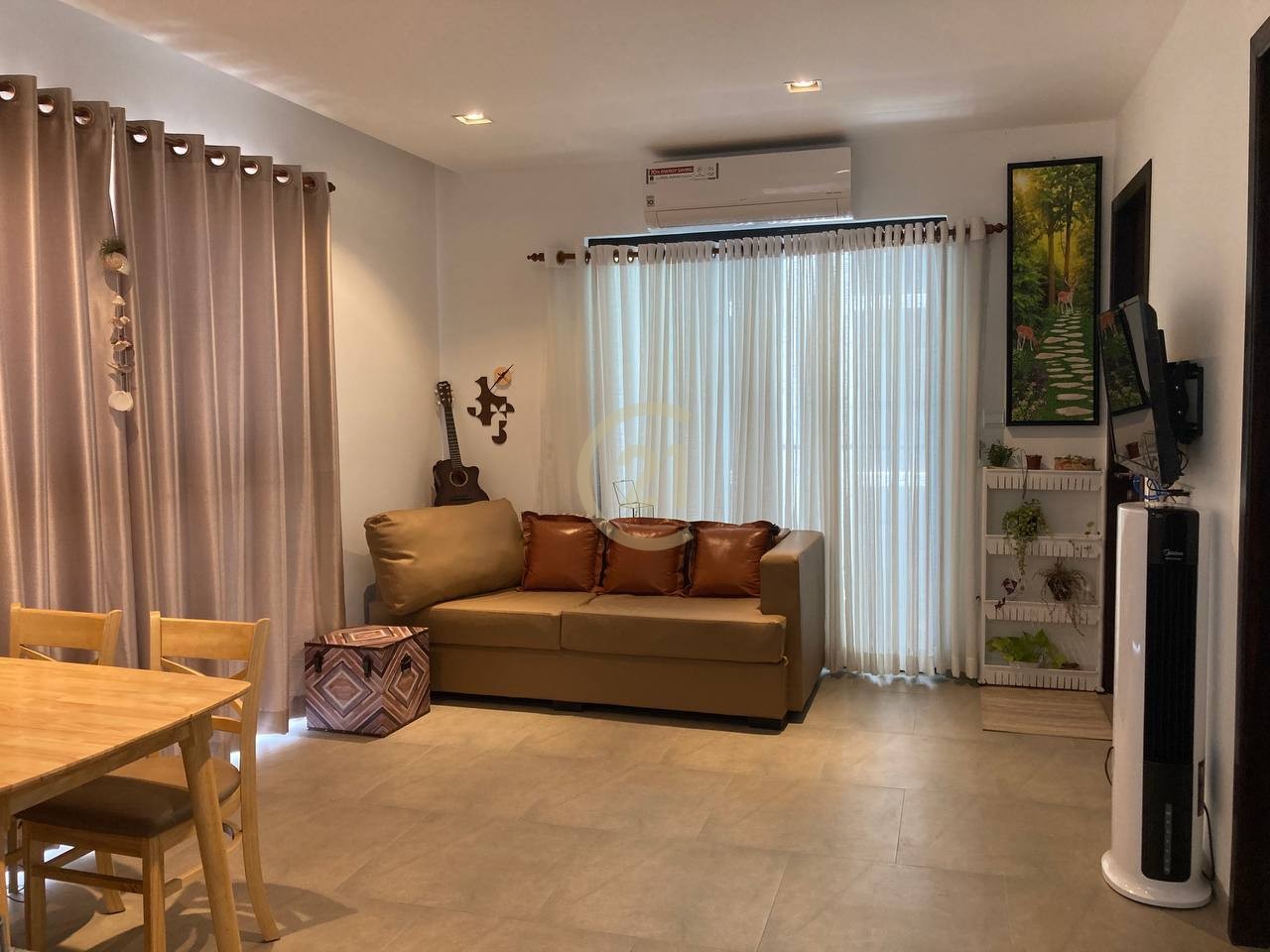 Condo 2 Bedroom For Rent at Urban Village