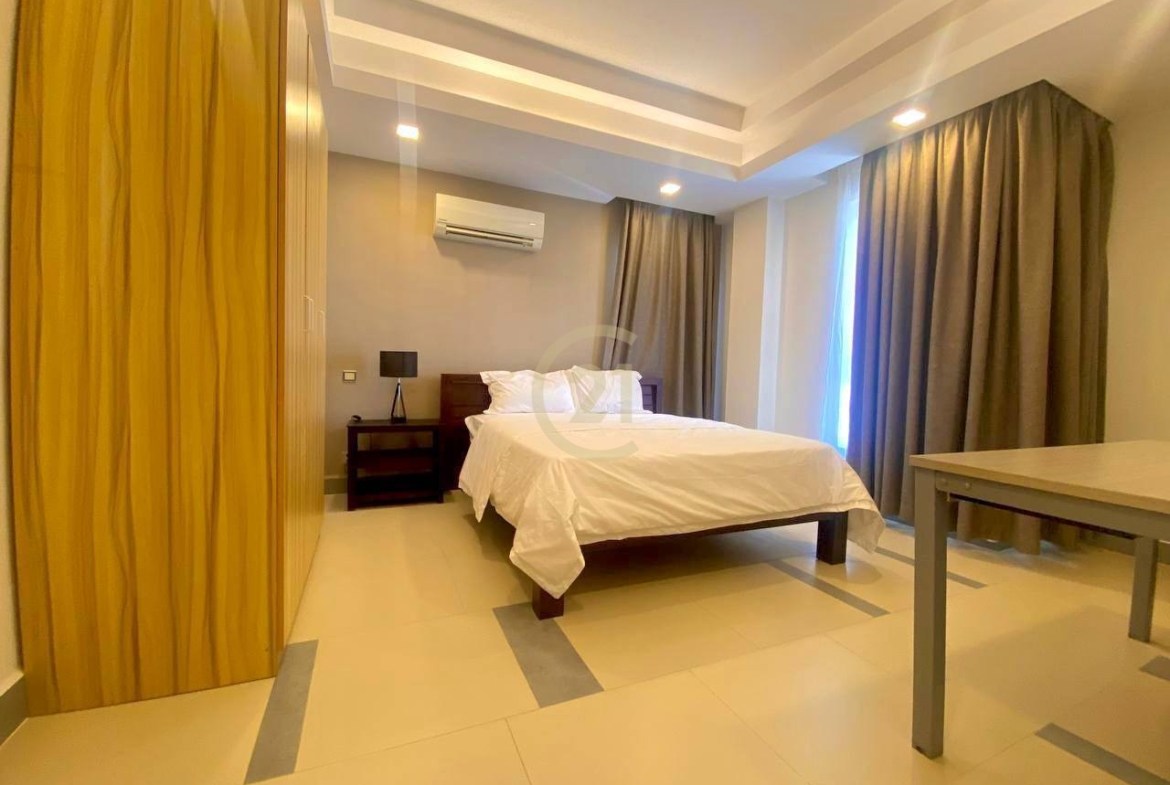 Spacious 3-Bedroom in Prime BKK1