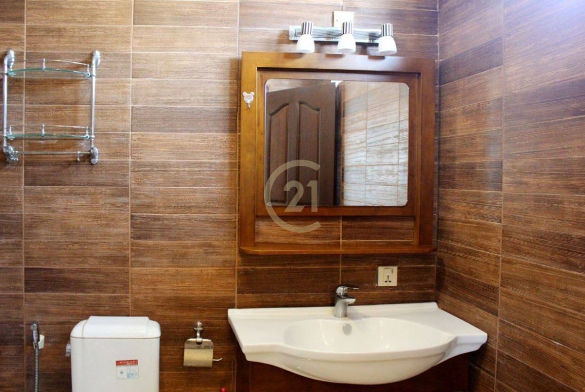 2 Bedroom Apartment For Rent at Doun Penh
