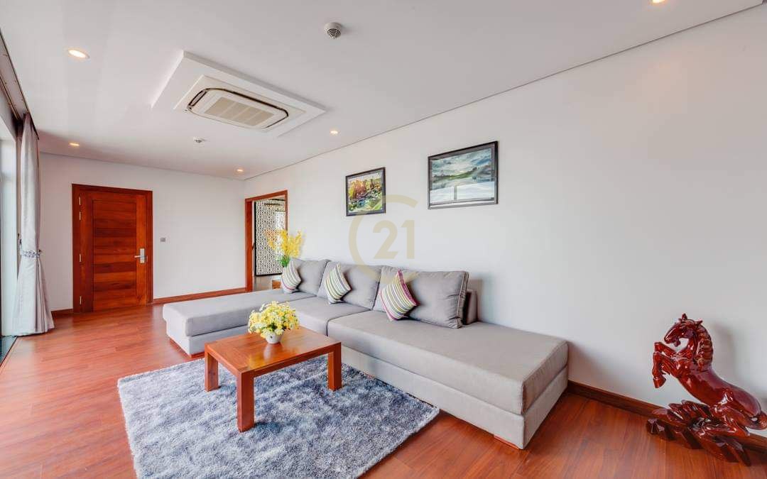 Duplex Penthouse 4 Bedroom For rent at BKK1