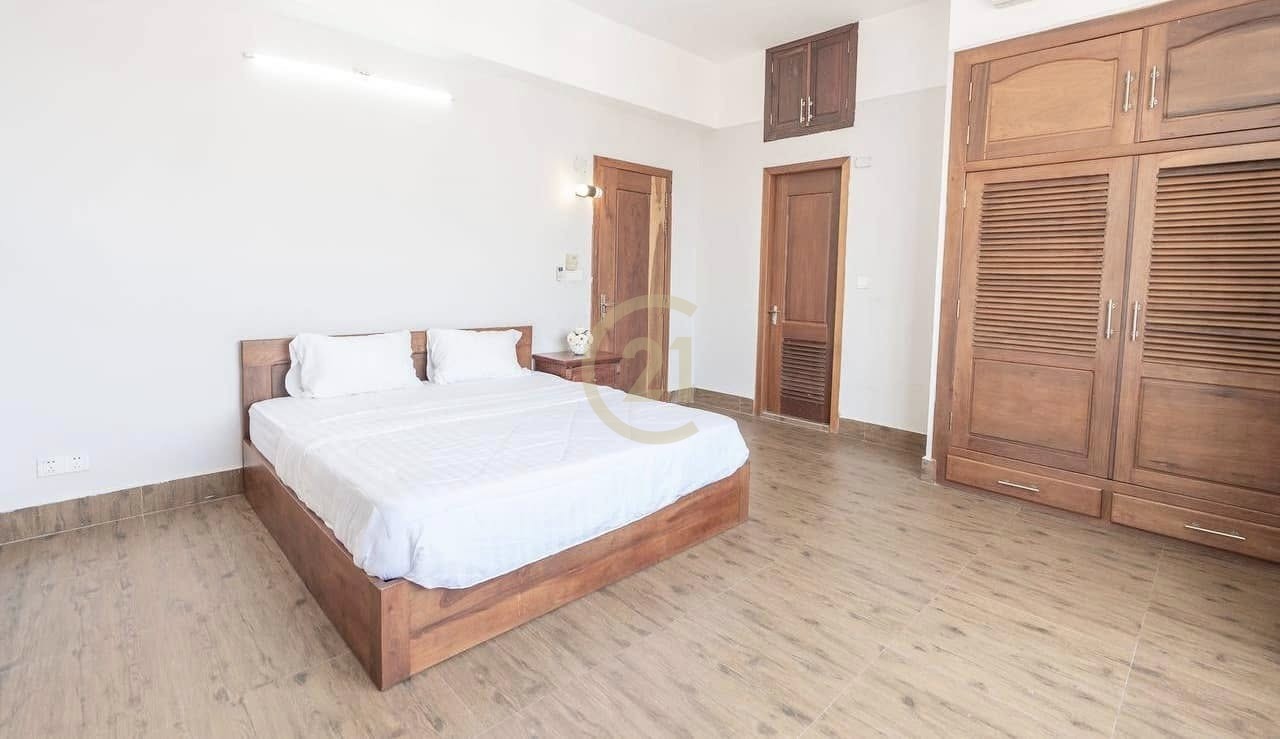 SPECIOUS THREE BEDROOM FOR RENT