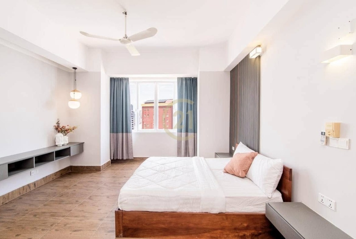 SPECIOUS THREE BEDROOM FOR RENT
