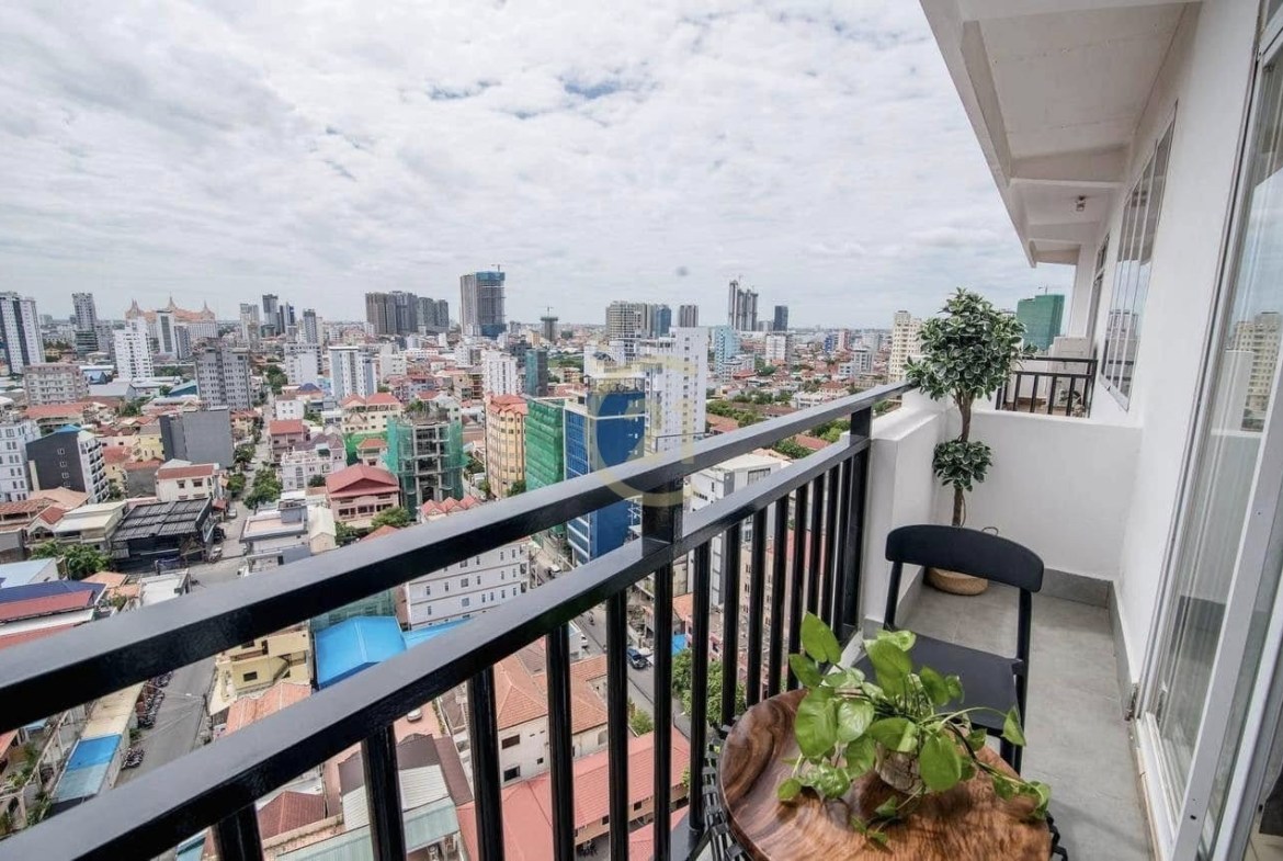 SPECIOUS THREE BEDROOM FOR RENT
