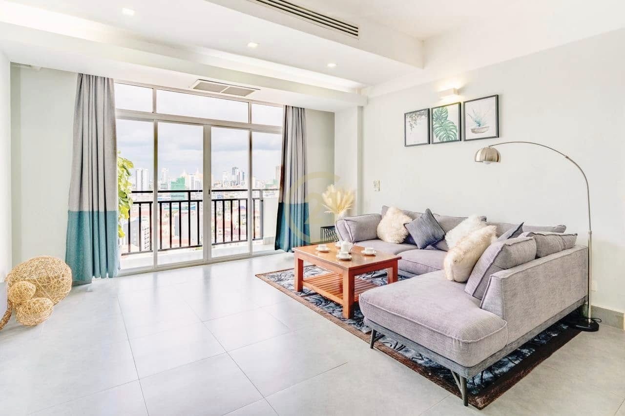 SPECIOUS THREE BEDROOM FOR RENT