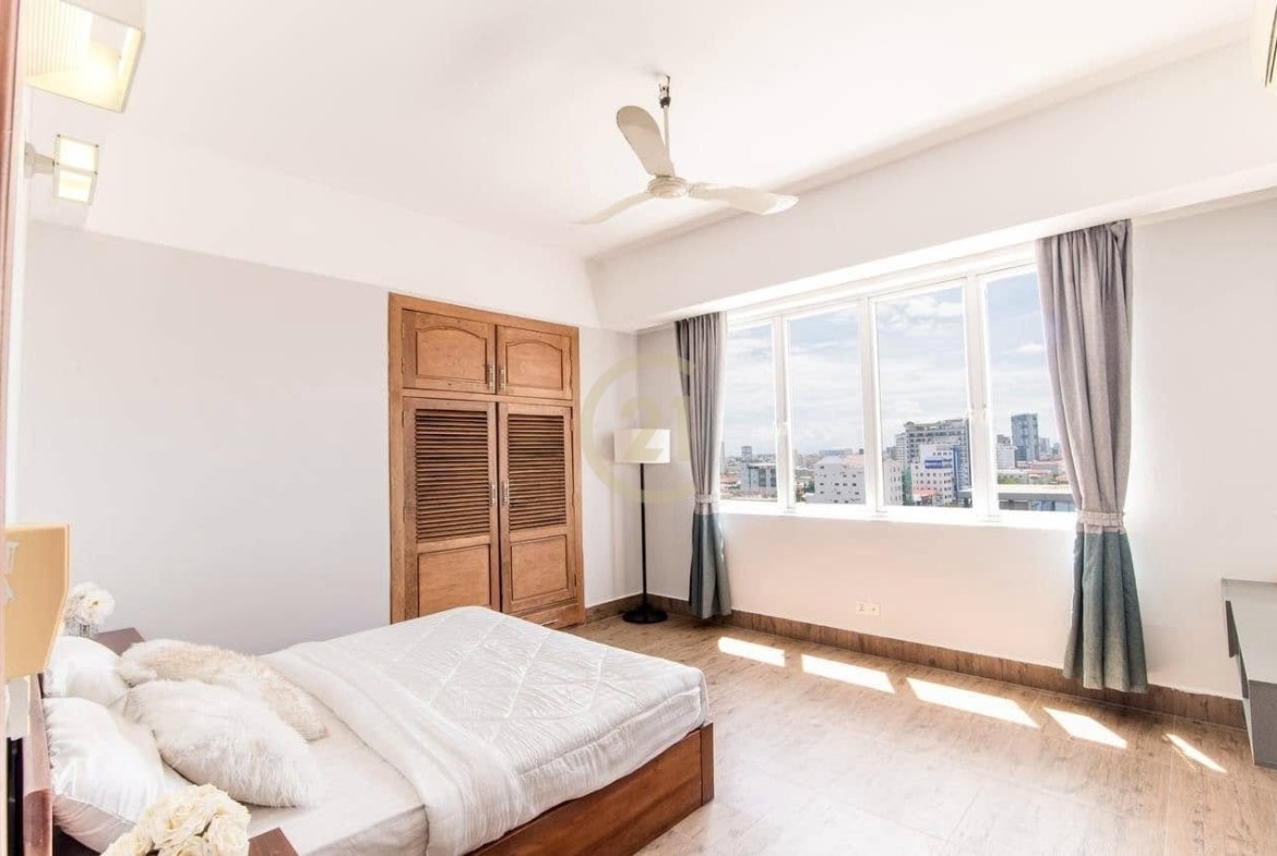 SPECIOUS THREE BEDROOM FOR RENT